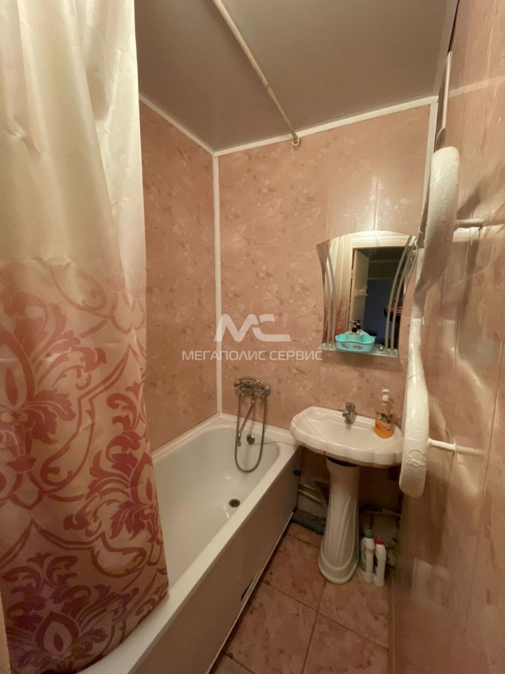2-комн квартира Победы ул, 58