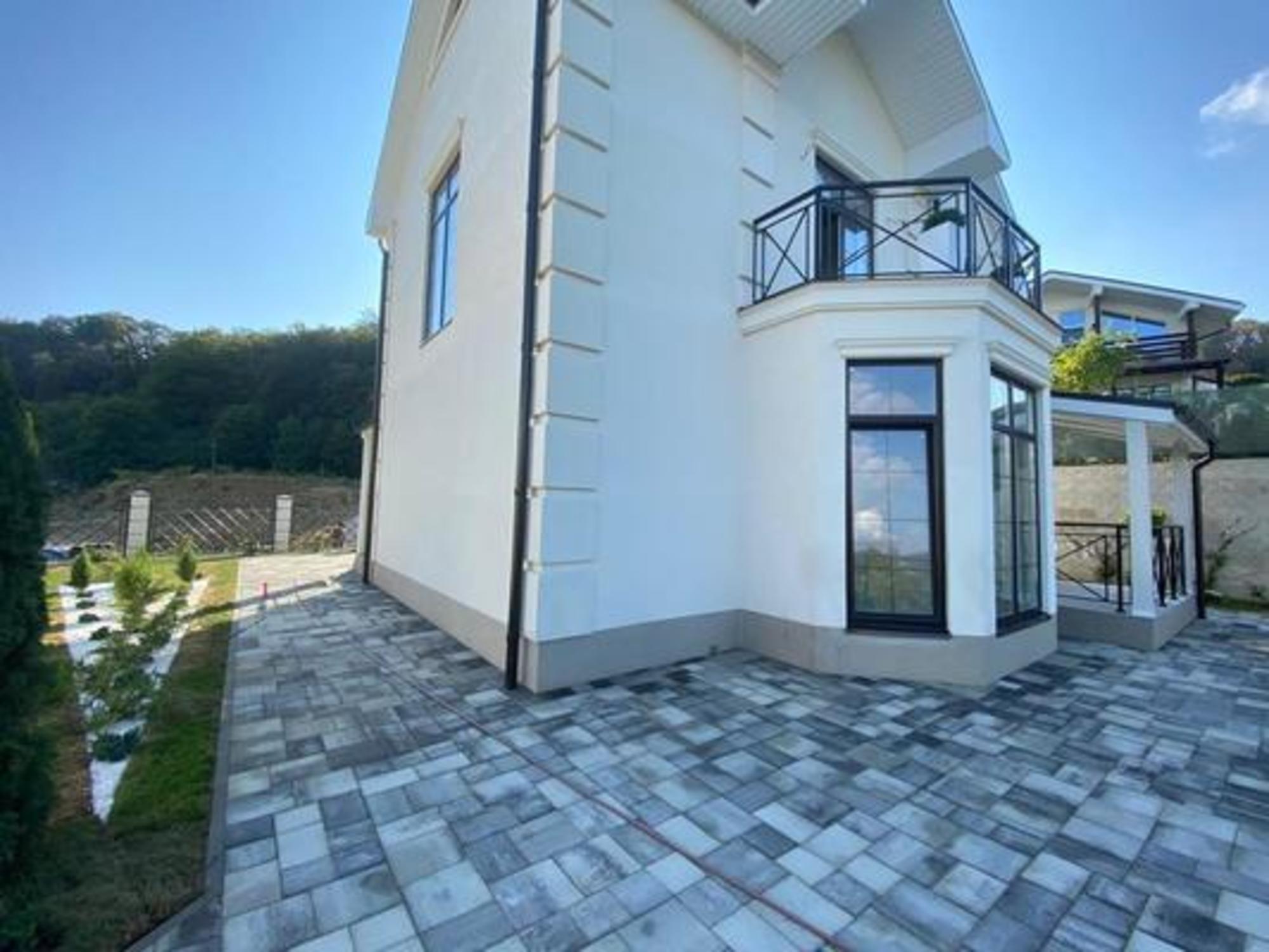 Купить дачу, дом, коттедж за 41 400 000 рублей на Каштаны с, Мичурина ул, 2/6