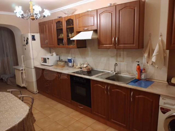 3-комн квартира Доваторцев ул, 73/1