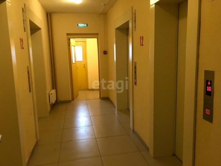 3-комн квартира Циолковского, 57