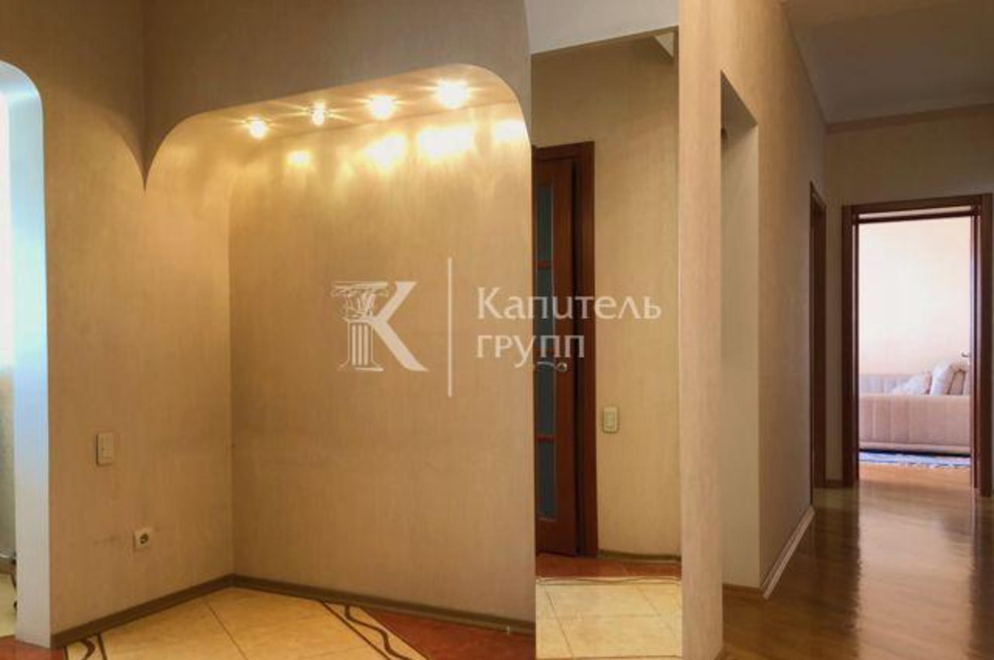 Купить квартиру за 14 000 000 рублей на улица Комсомольская, 8