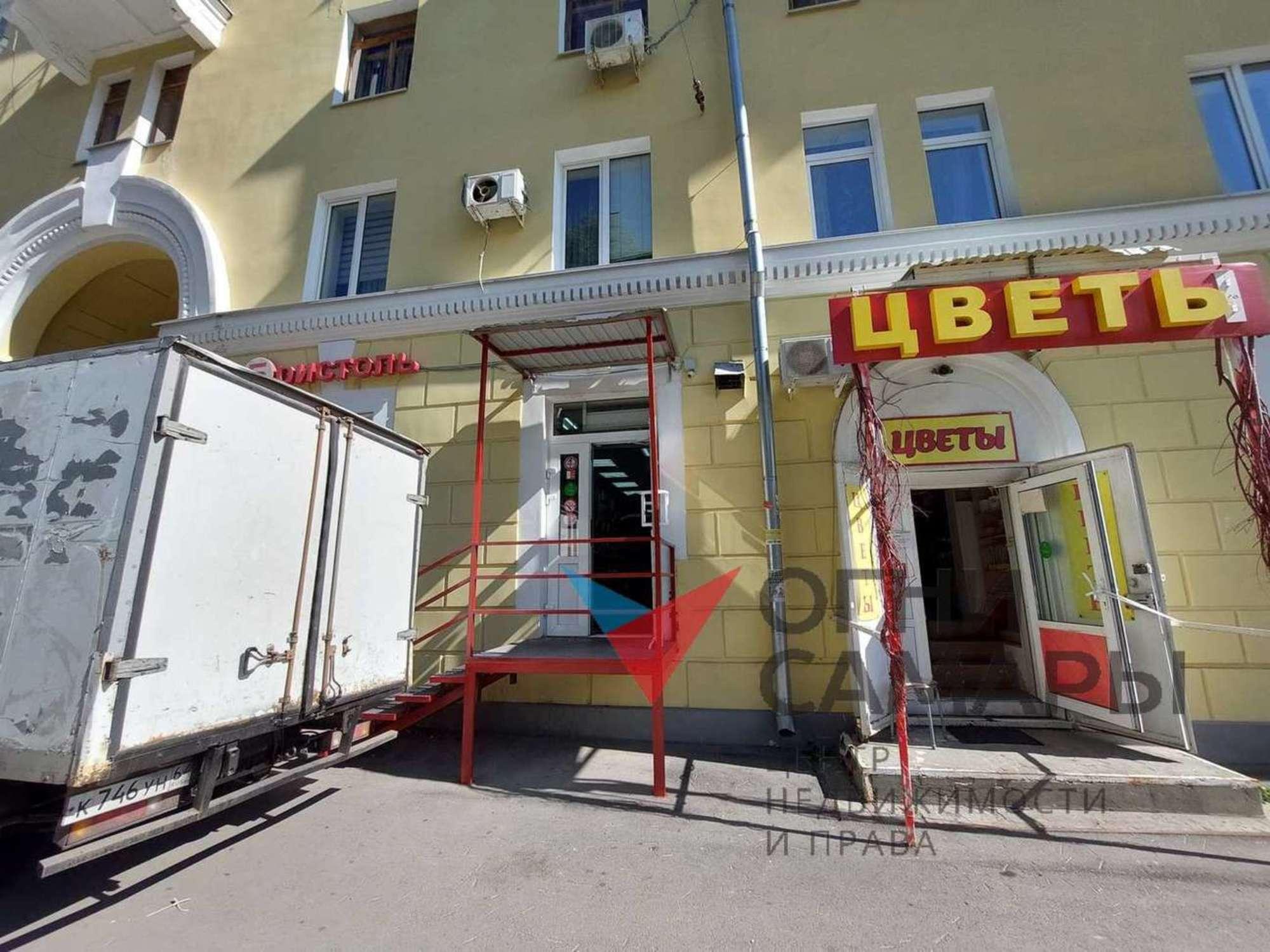 Сдать торговое помещение за 110 000 рублей на Металлургов проспект, 81