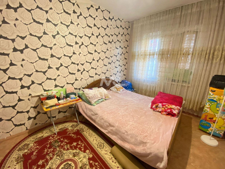 3-комн квартира Жилая ул, 8