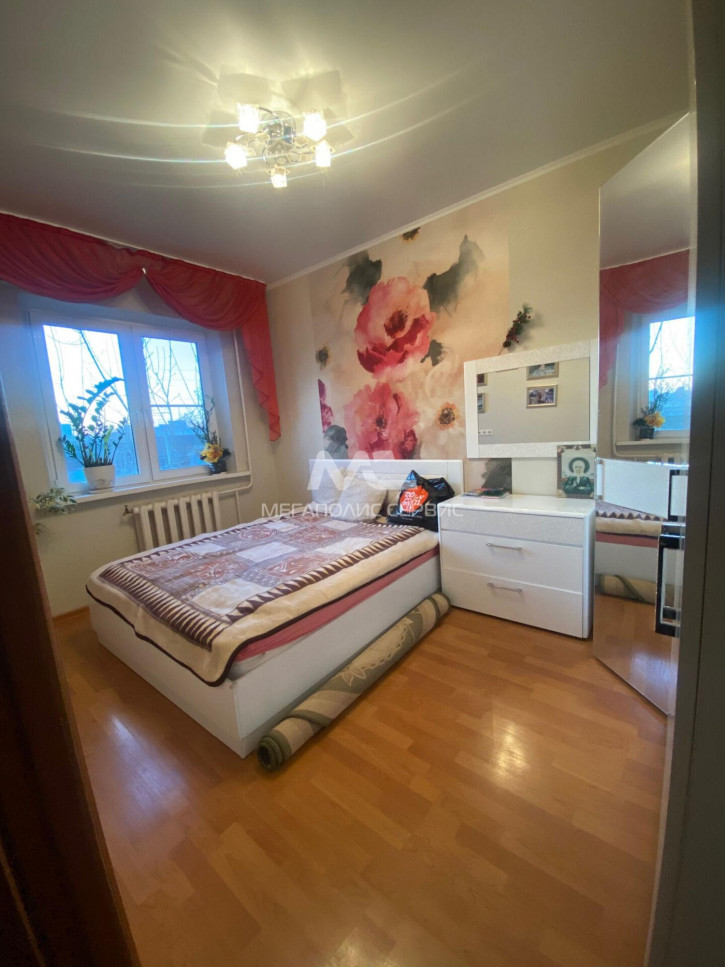 3-комн квартира Бориса Алексеева ул, 53