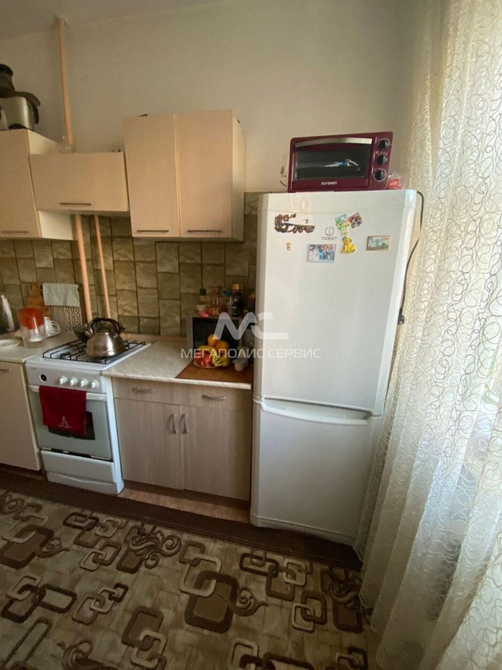 3-комн квартира Жилая ул, 8