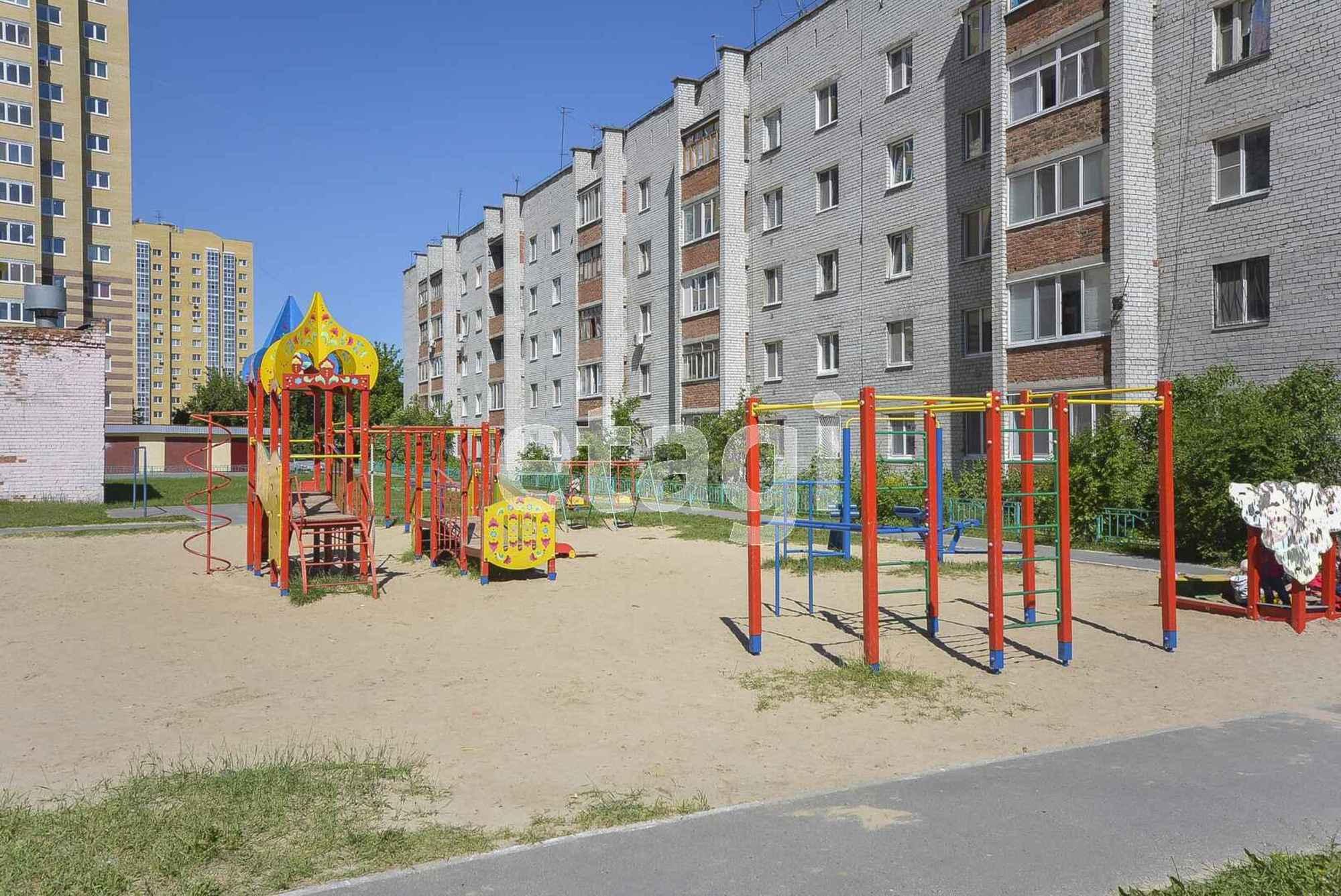 Купить квартиру за 8 000 000 рублей на 9 января, 164/2