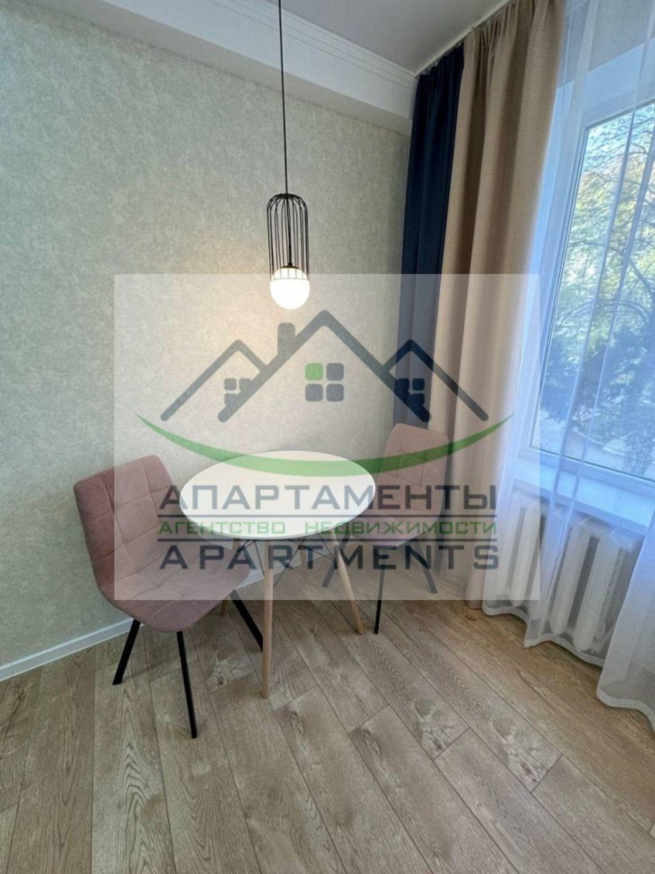 2-комн квартира Аллея Строителей ул, 8