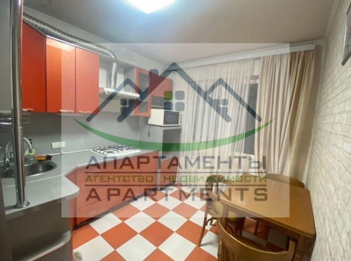 3-комн квартира Нежнова ул, 56к3