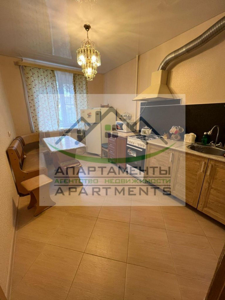 3-комн квартира Октябрьская ул, 456