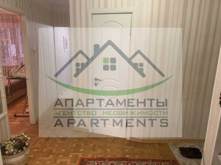 3-комн квартира Жмакина ул