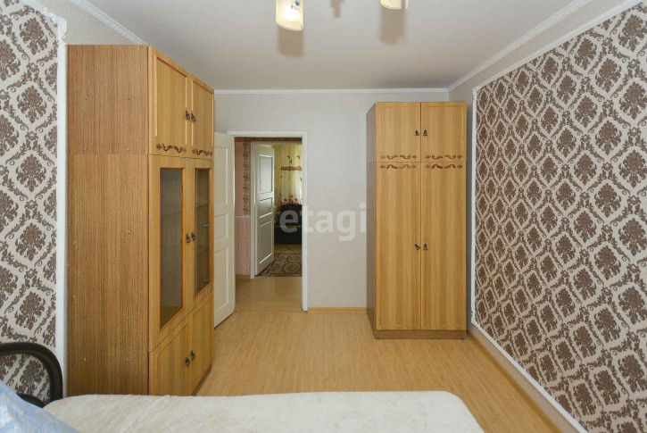 4-комн квартира Восстания, 26
