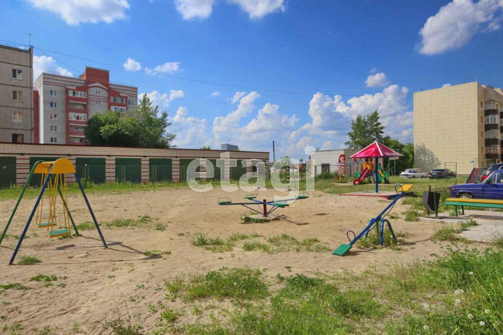 2-комн квартира Пражская (Строителей), 49/2