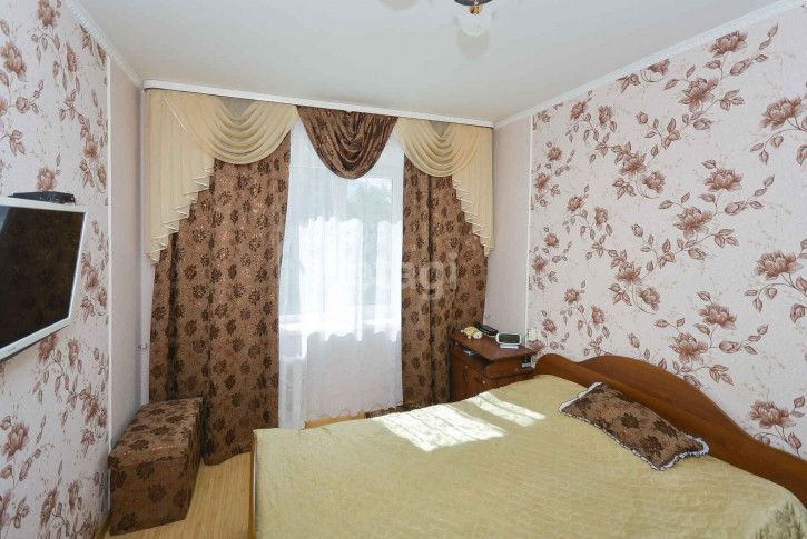 4-комн квартира Восстания, 26