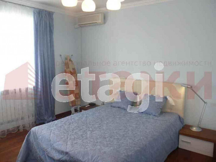 3-комн квартира Грибоедова, 15