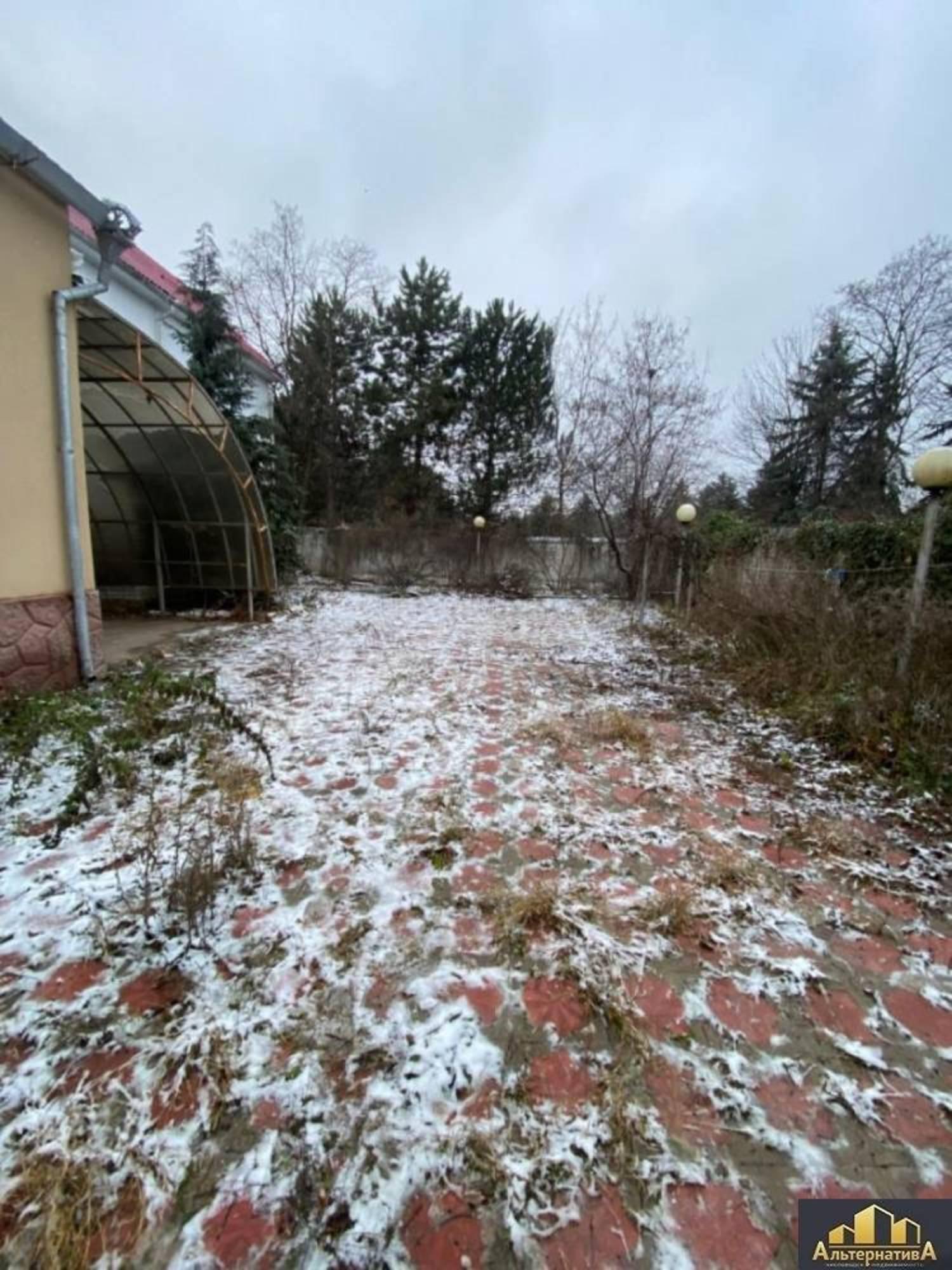 Купить помещение свободного назначения за 38 000 000 рублей на Октябрьская площадь ул.