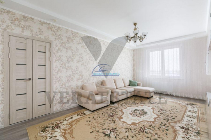 3-комн квартира ул. Тихвинская,1