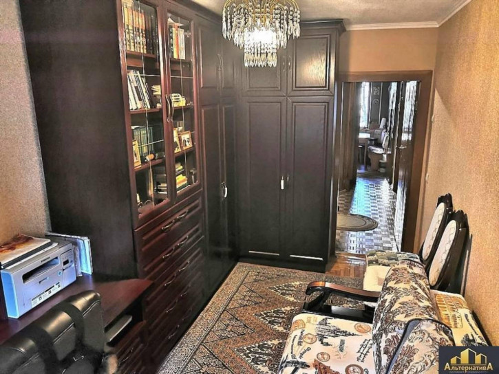3-комн квартира Широкая ул.