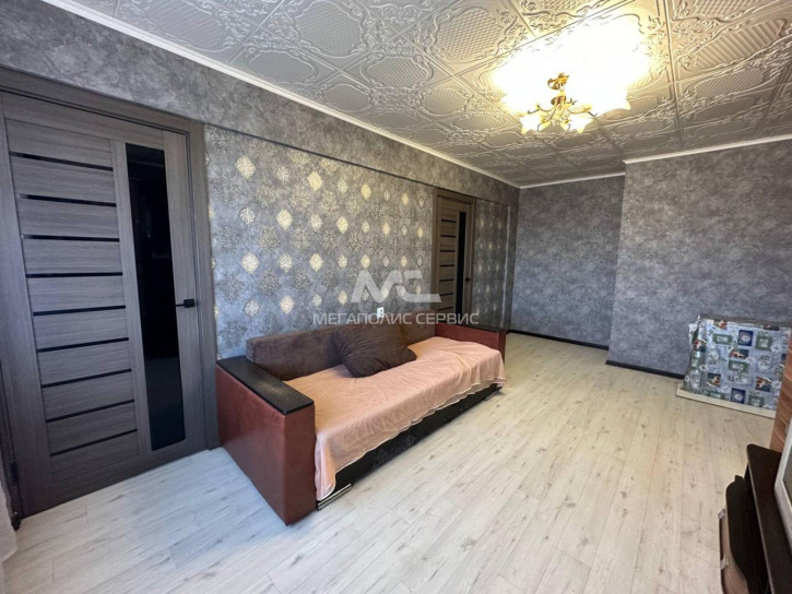 4-комн квартира Кооперативная ул, 45А