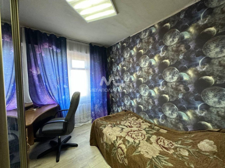 4-комн квартира Кооперативная ул, 45А