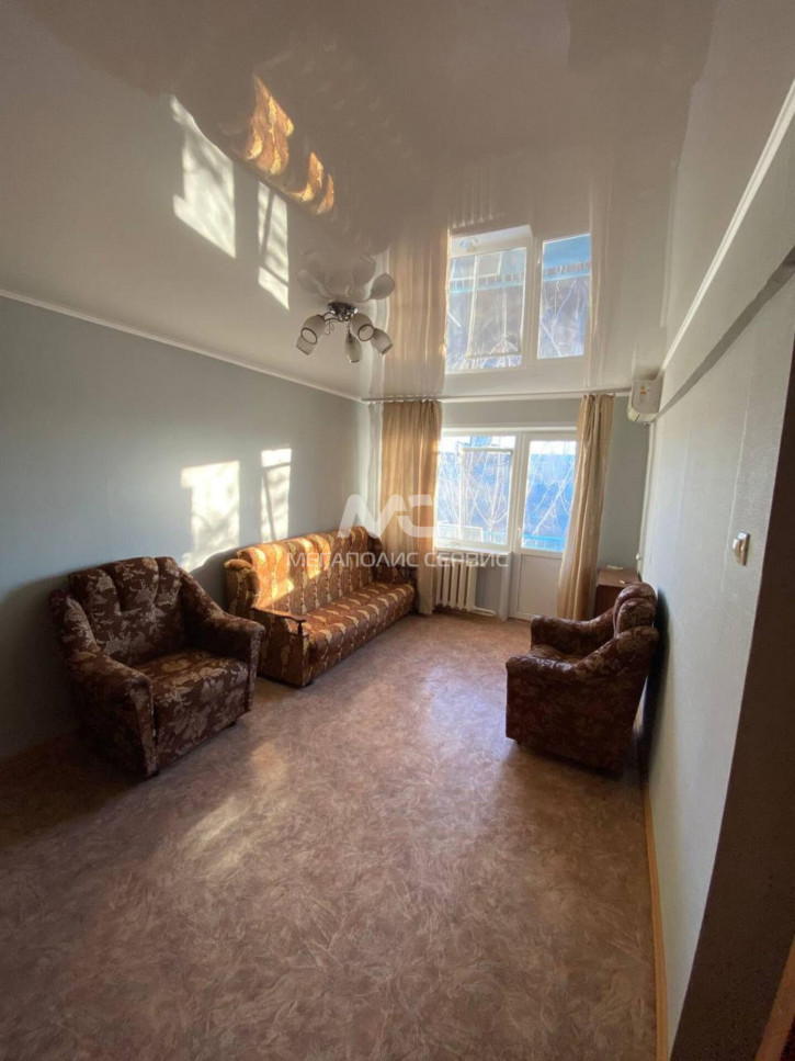 2-комн квартира 28й Армии ул, 16