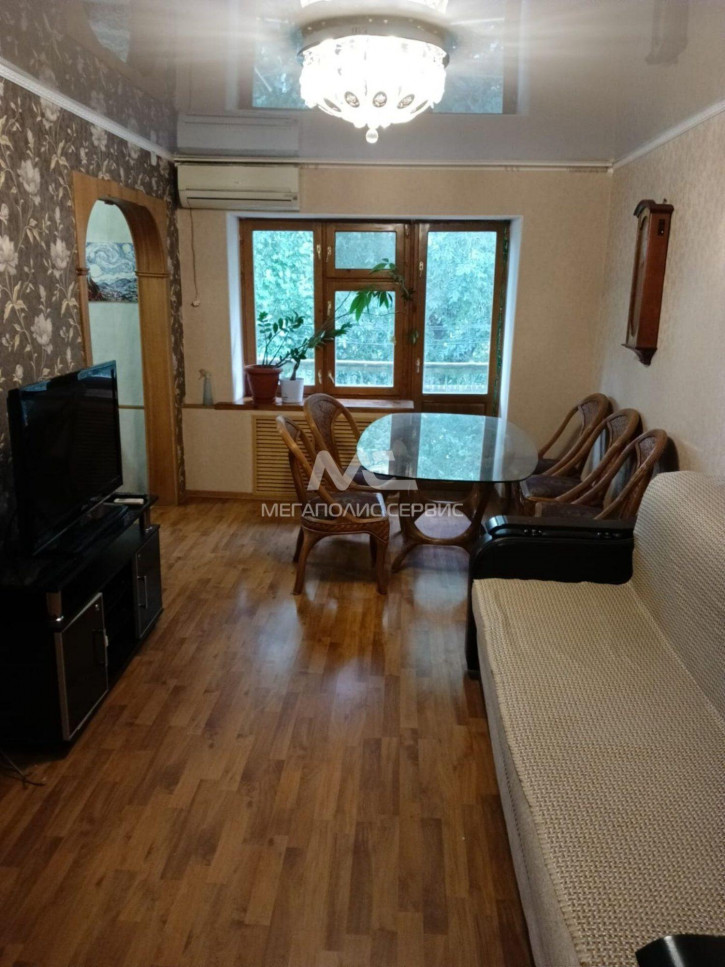 3-комн квартира Заводская пл, 43
