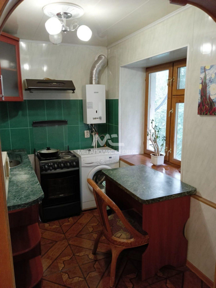 3-комн квартира Заводская пл, 43