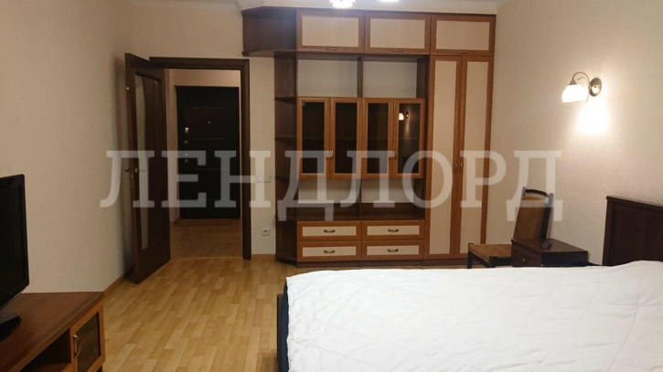 1-комн квартира Соборный переулок, 90