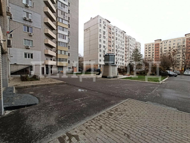 3-комн квартира проспект 40-летия Победы, 95/6