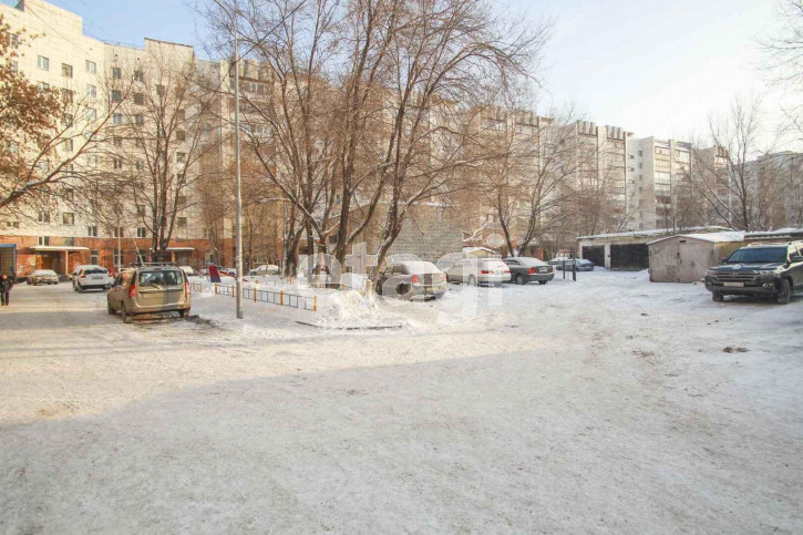 3-комн квартира Газовиков, 6