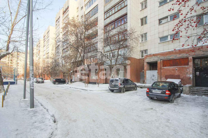 3-комн квартира Газовиков, 6
