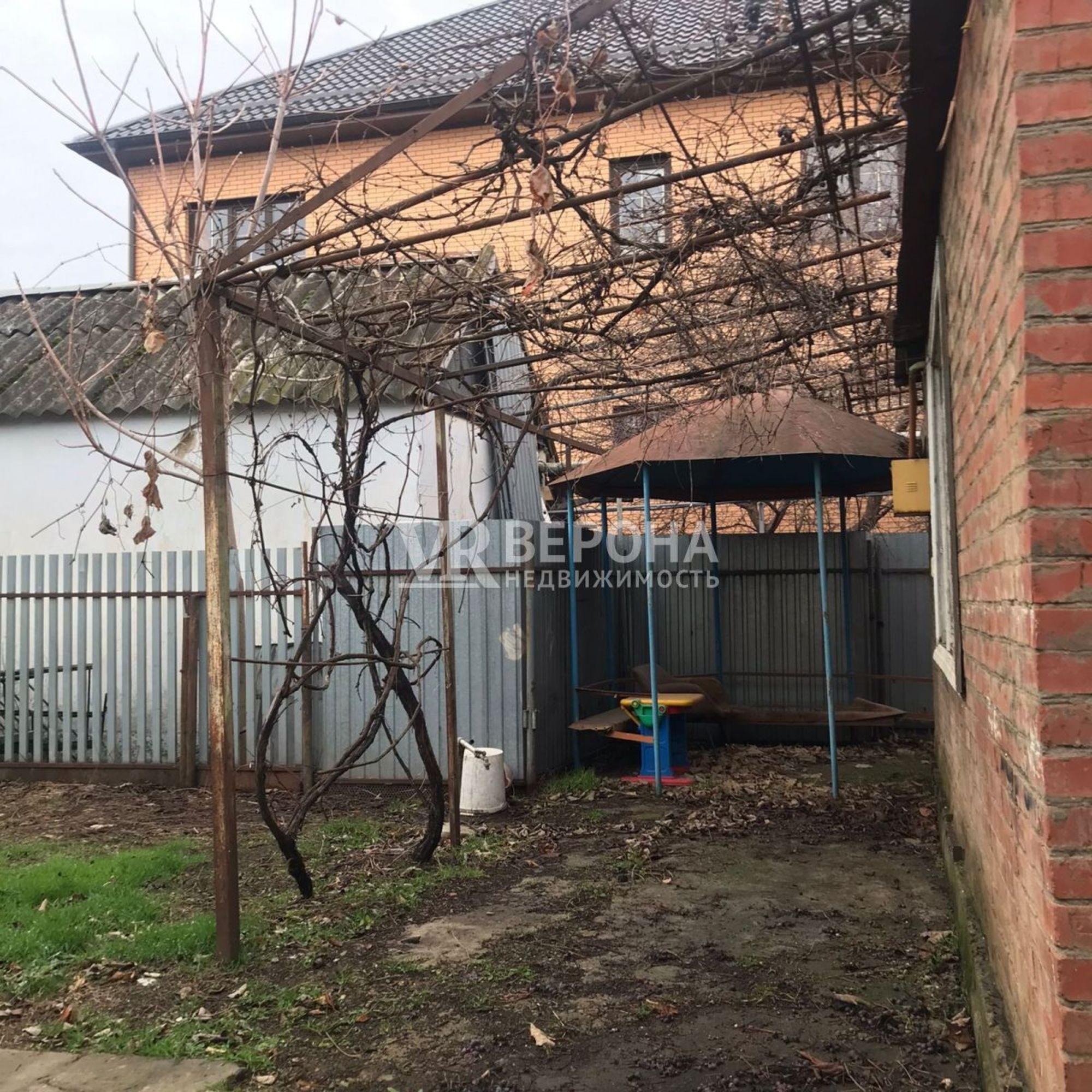 Купить дачу, дом, коттедж за 3 950 000 рублей на Продольная ул, 24