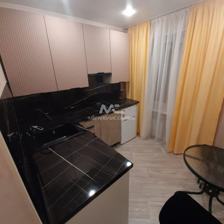 1-комн квартира Вячеслава Мейера ул, 5