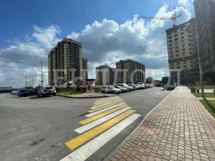 3-комн квартира улица Оганова, 20/1