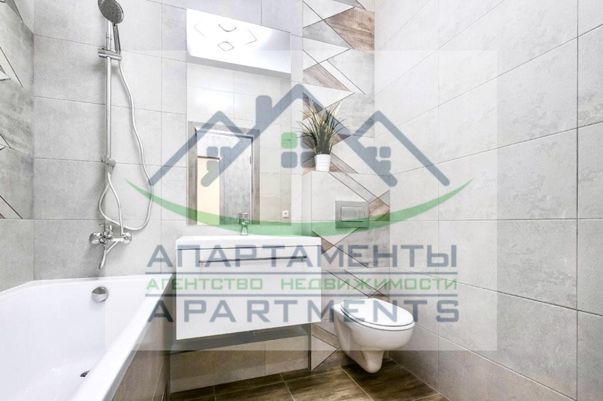 Купить квартиру за 10 000 000 рублей на Пестова ул, 15