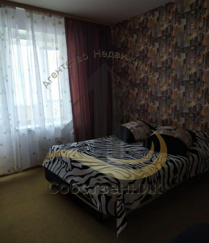 3-комн квартира Степной мкр, 1