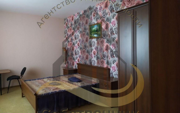 3-комн квартира Степной мкр, 1