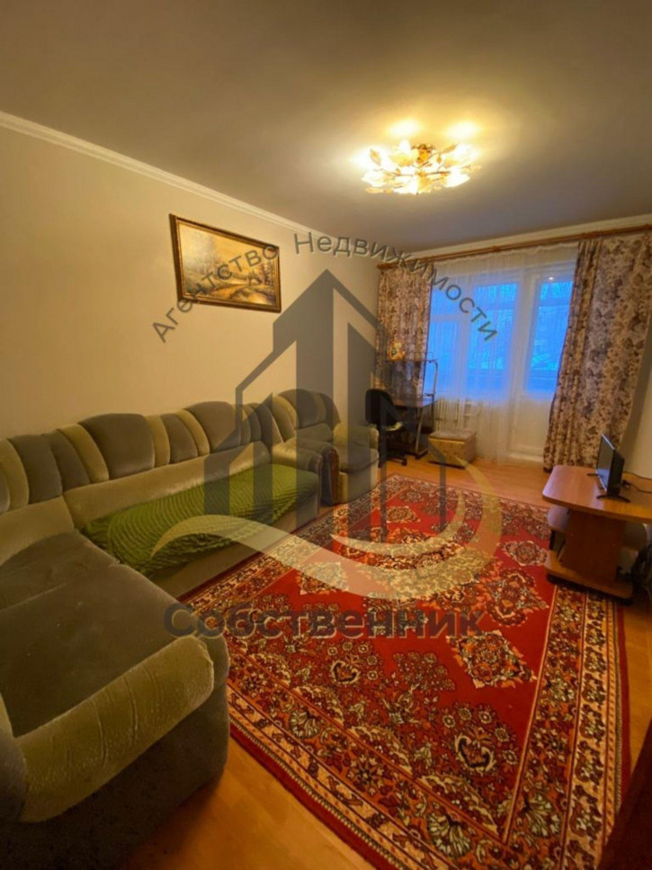 2-комн квартира Космонавтов ул, 3