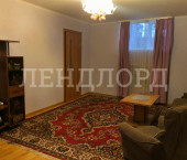 2-комн, 77кв м, этаж 1/4 Кировский проспект, 57/166