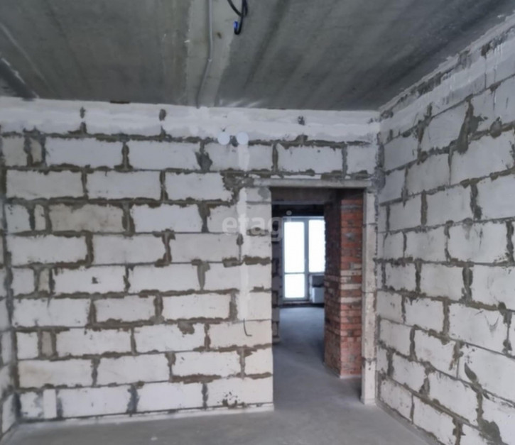 3-комн квартира в новом доме , 5