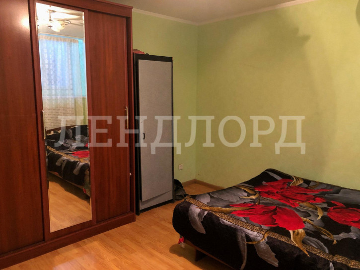 2-комн квартира Кировский проспект, 57/166