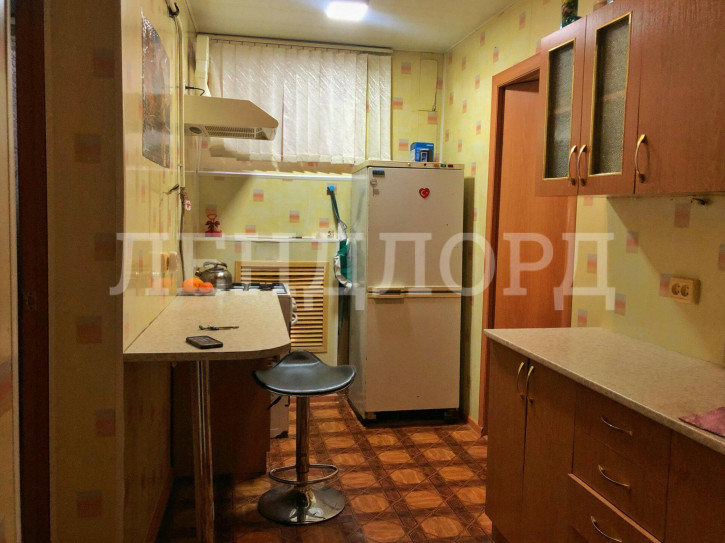 2-комн квартира Кировский проспект, 57/166