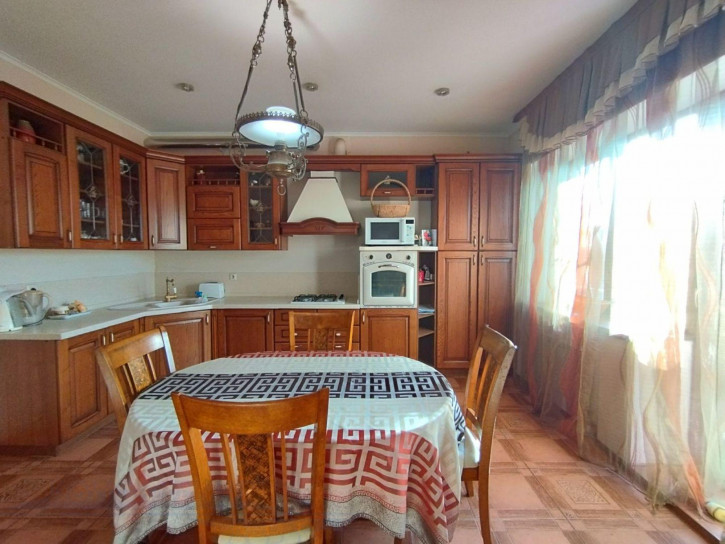 3-комн квартира г. Астрахань, Кировский район, ул. Чалабяна 7