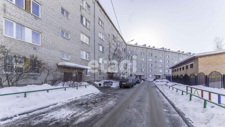 2-комн квартира Космонавтов, 1б