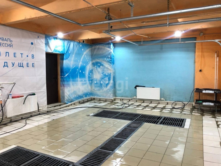 Гараж/парковка Октябрьская 2а