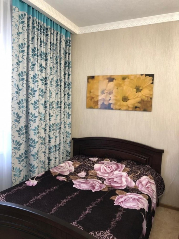 1-комн квартира Янтарная, 13