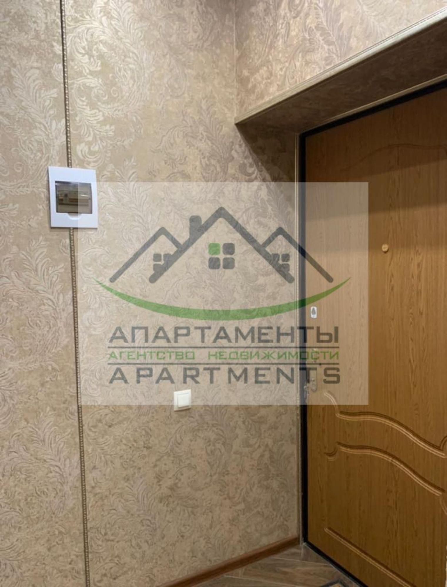 Купить квартиру за 9 050 000 рублей на Защитников Отечества ул, 20