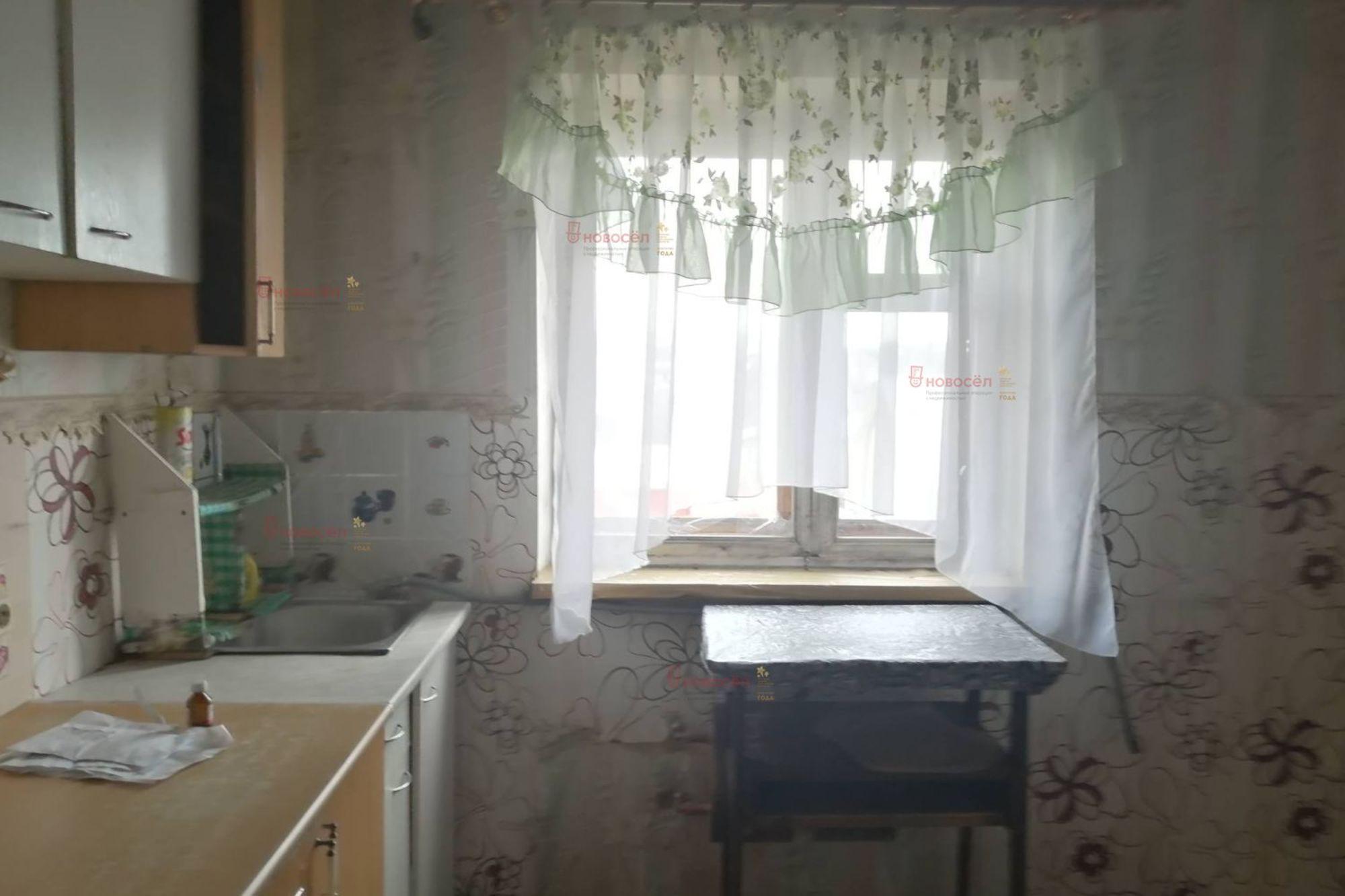 Купить дачу, дом, коттедж за 2 200 000 рублей на Мамина Сибиряка 10