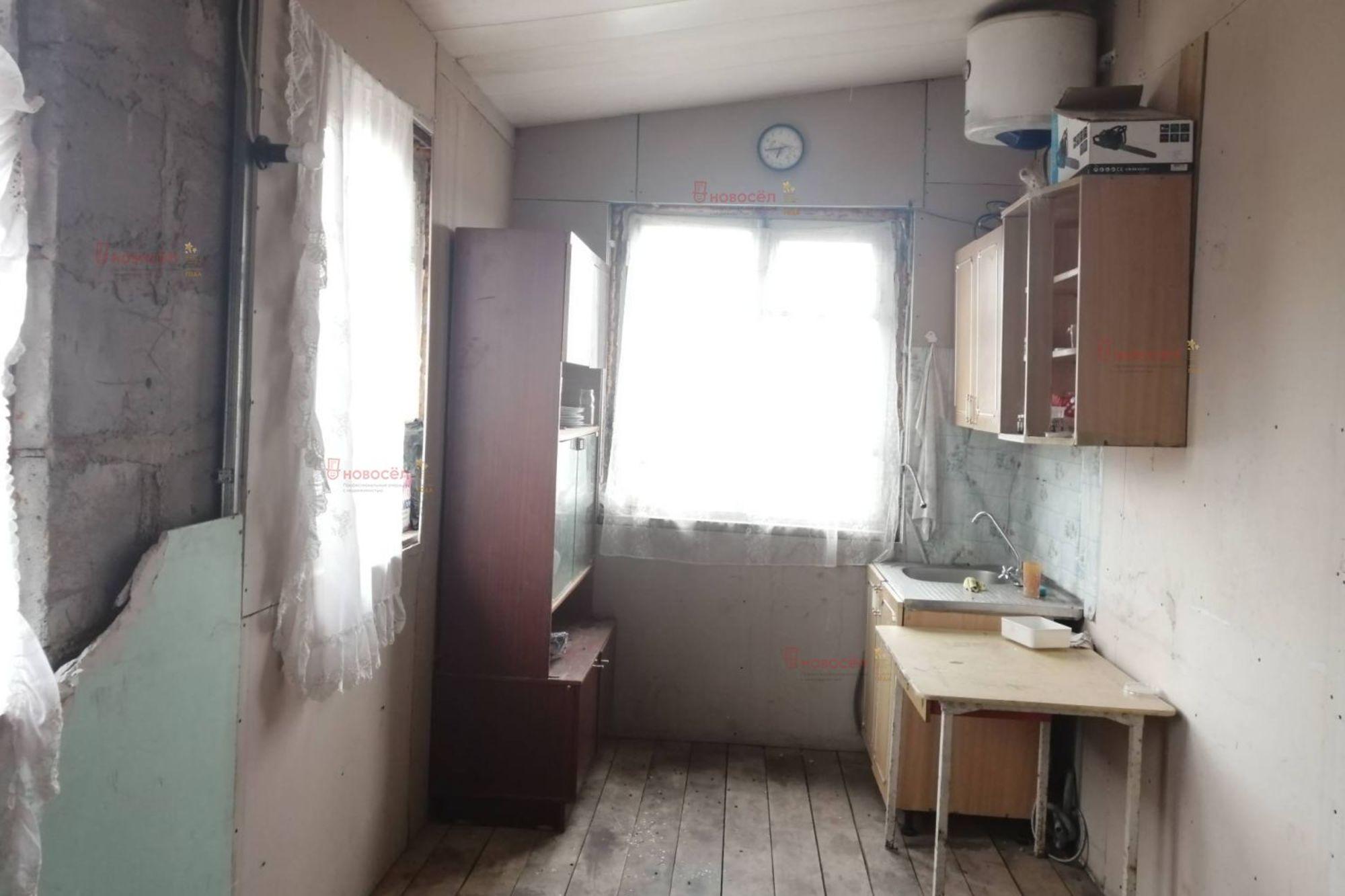 Купить дачу, дом, коттедж за 2 200 000 рублей на Мамина Сибиряка 10