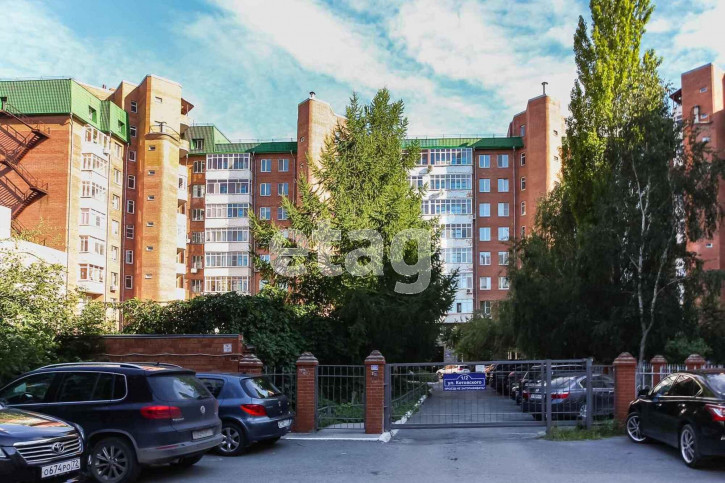 4-комн квартира Котовского, 1/2