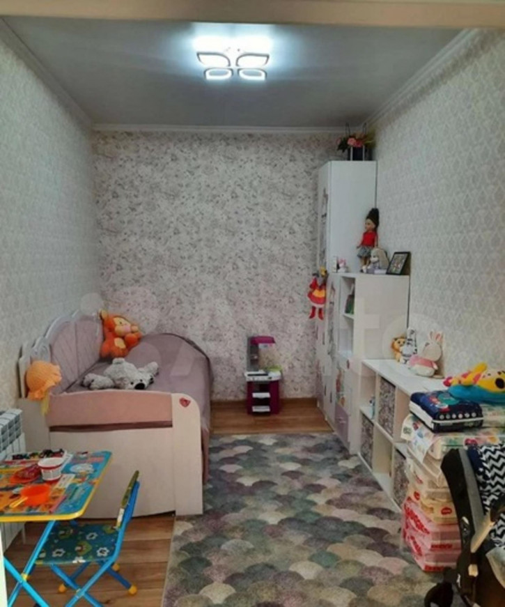 2-комн квартира м.горького улица, 101